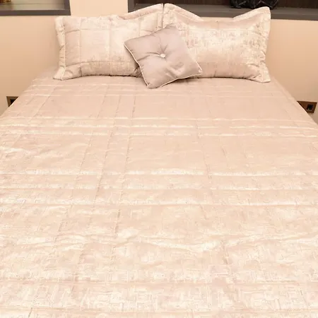 Knez Imperium Apartman *